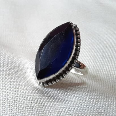 Blue cut stone silver ring