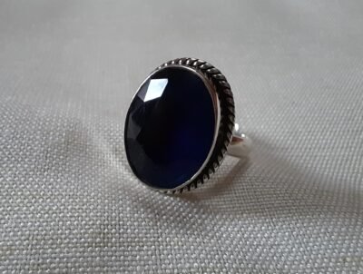 Blue cut stone silver ring