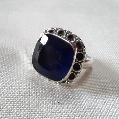Blue cut stone silver  ring