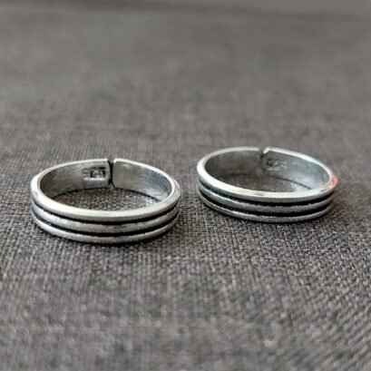 Oxidised silver toe rings