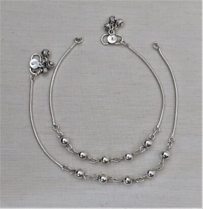 Oxidised ball silver anklet