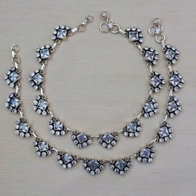 white square kundan silver payal