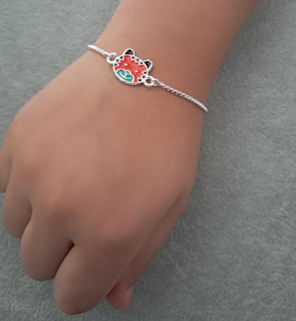 Premium silver rakhi for brother – Pure silver with detailed craftsmanship