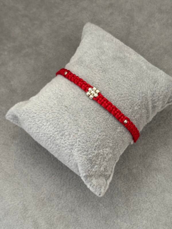 Premium silver rakhi for brother – Pure silver with detailed craftsmanship