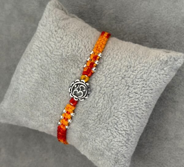 Premium silver rakhi for brother – Pure silver with detailed craftsmanship
