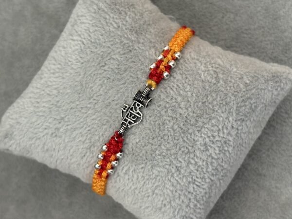 Premium silver rakhi for brother – Pure silver with detailed craftsmanship