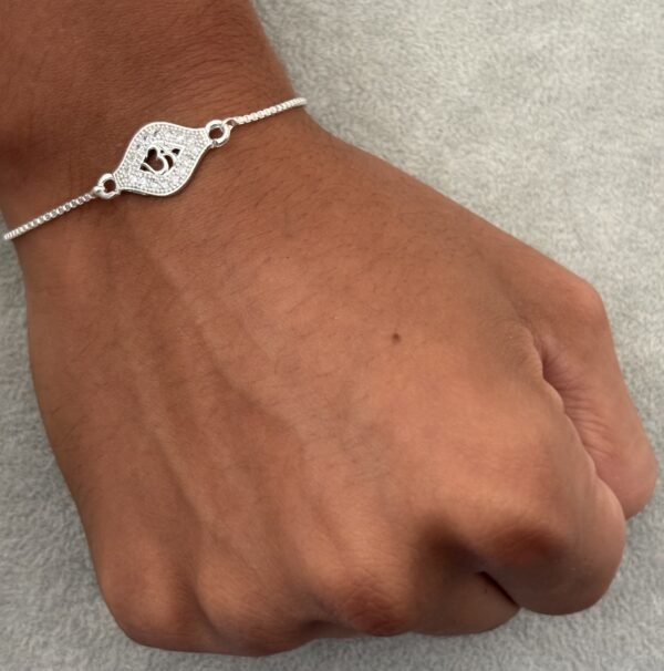Premium silver rakhi for brother – Pure silver with detailed craftsmanship
