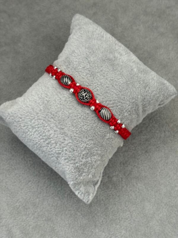 Premium silver rakhi for brother – Pure silver with detailed craftsmanship