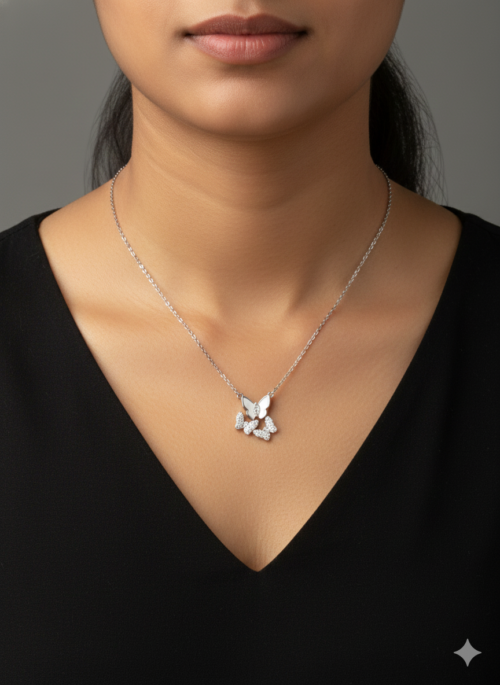 Butterfly mop silver necklace