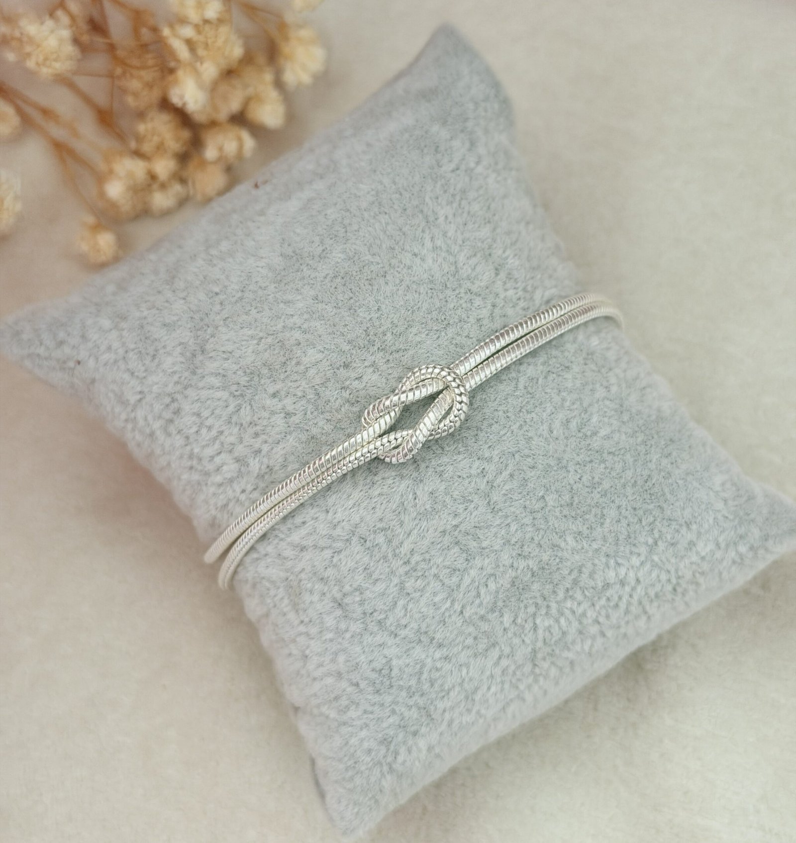 Infinity Knot Silver Chain rakhi