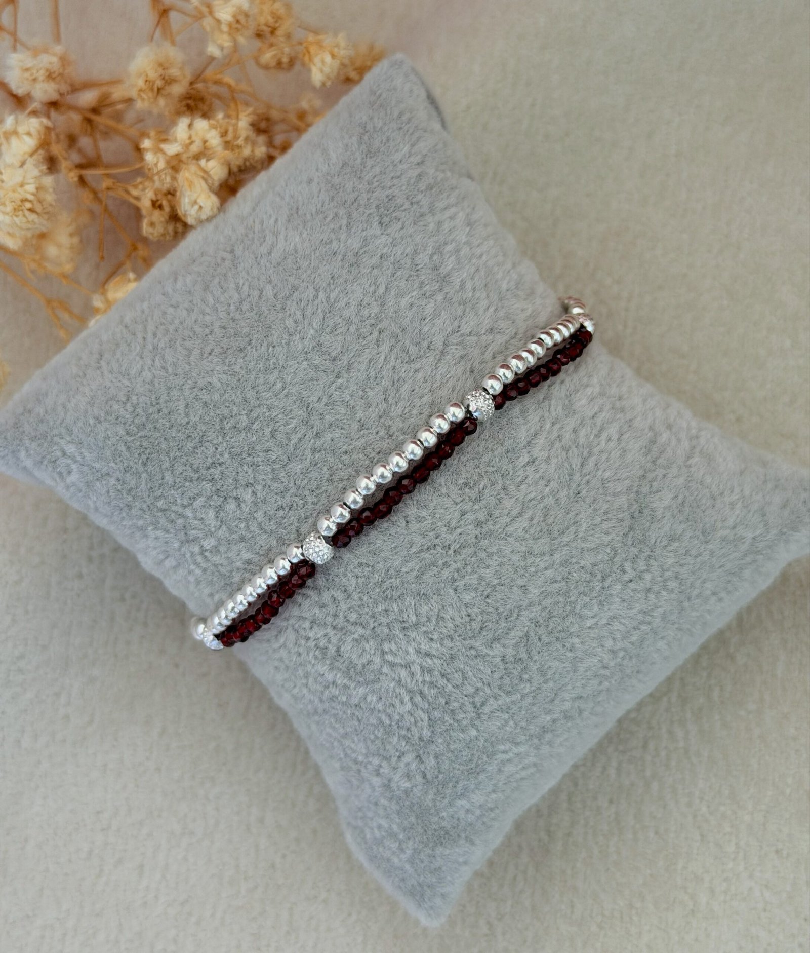 Silver ball & Red beads bracelet