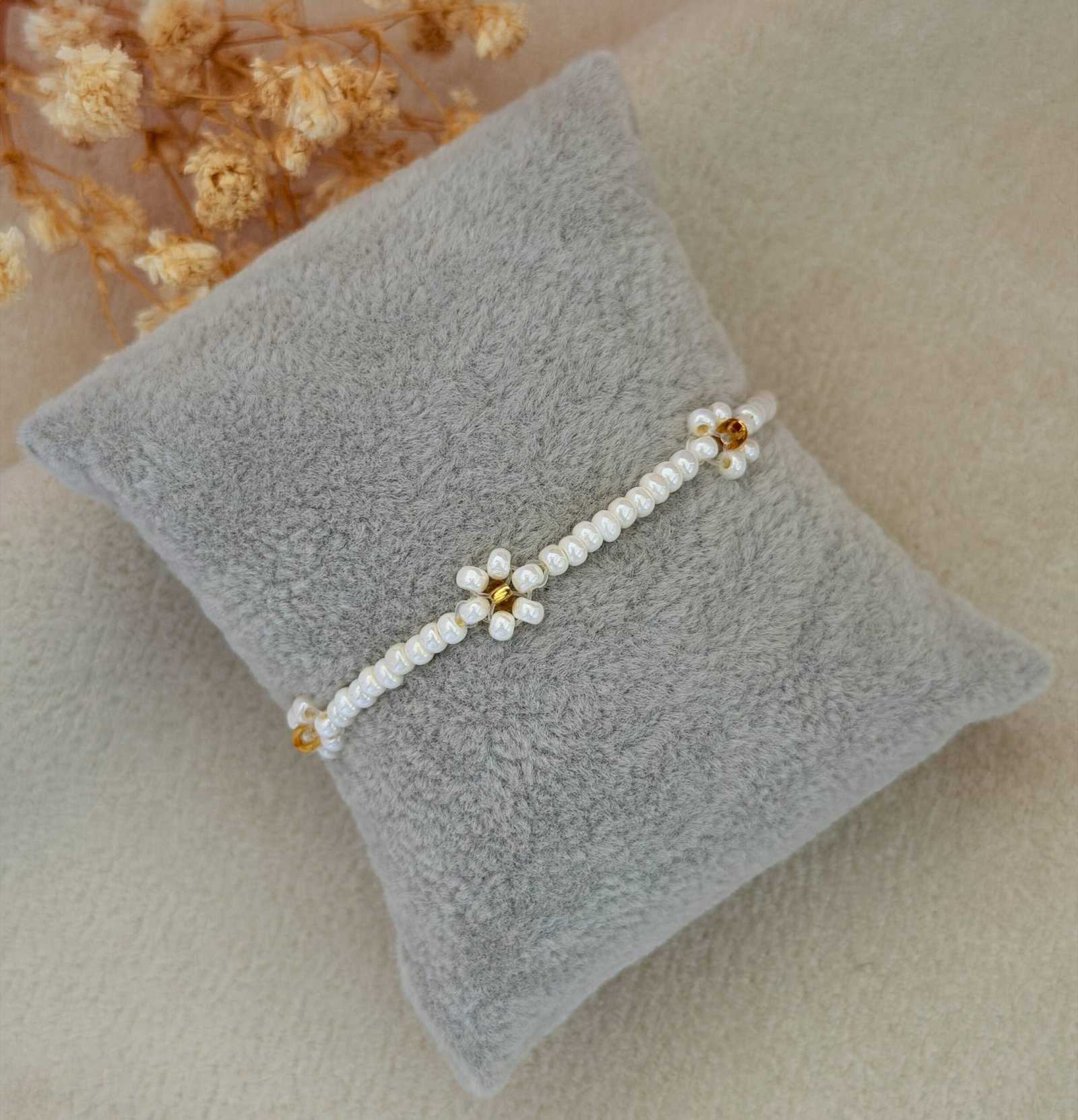Daisy Flower Bracelet