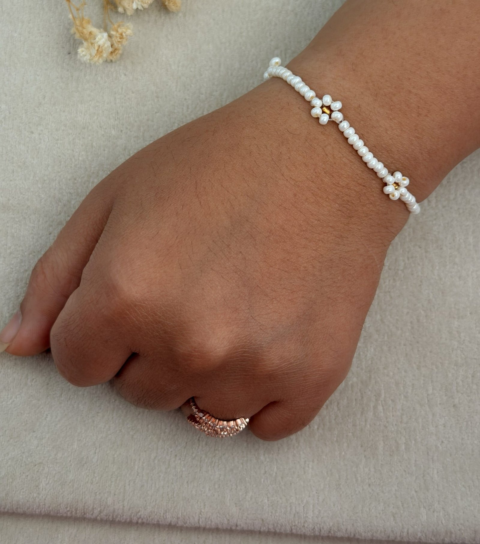 Daisy Flower Bracelet - Image 4